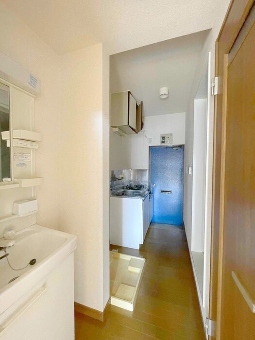 物件内観写真14　(廊下)