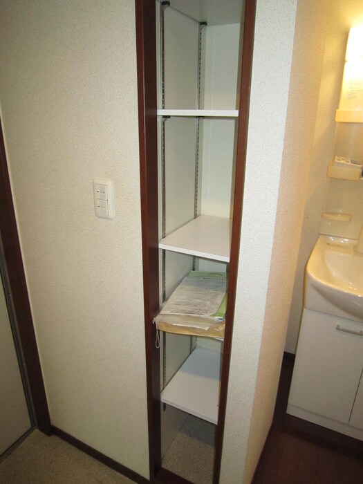 物件内観写真15　(靴箱)