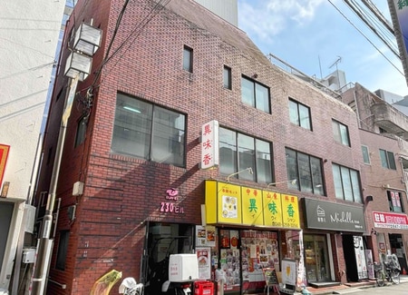 ２３０ビル外観写真