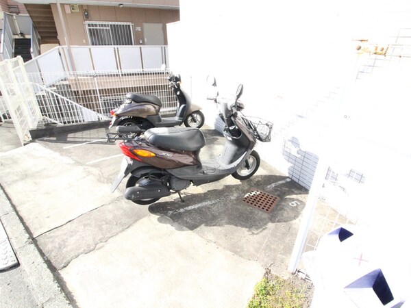 バイク置き場