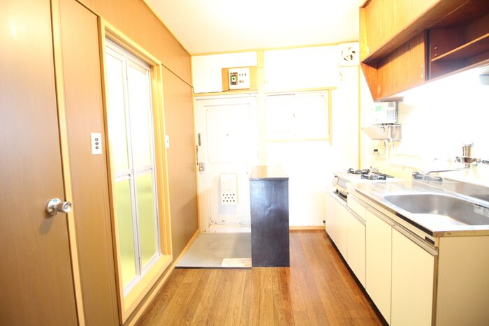 物件内観写真13　(廊下)