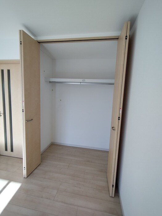 物件内観写真16　(収納)