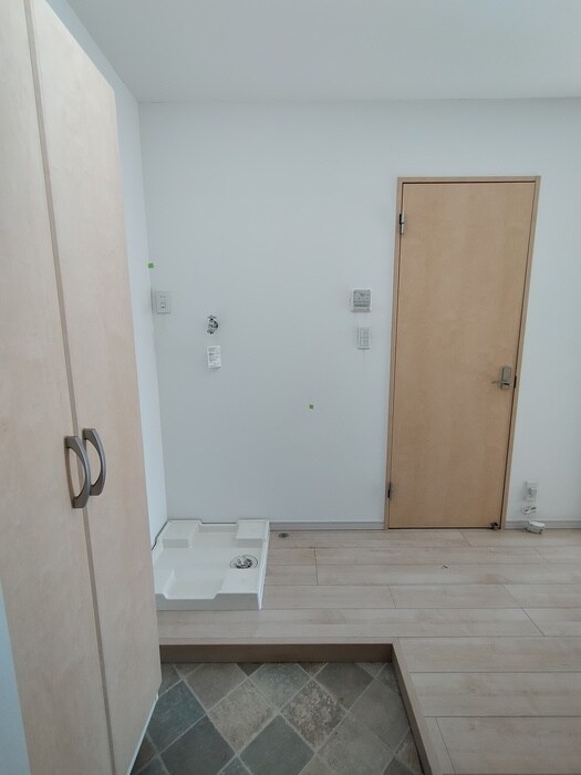 物件内観写真19　(廊下)