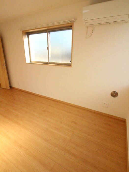 物件内観写真14　(居室)