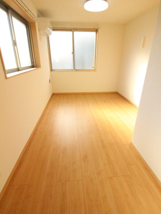 物件内観写真16　(居室)