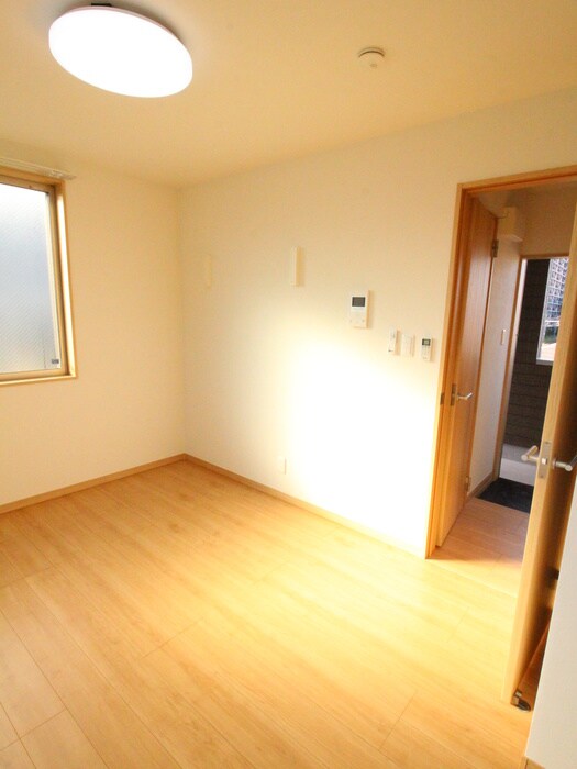 物件内観写真18　(居室)