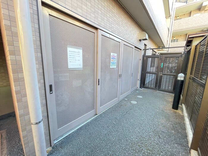 物件外観写真4　(建物設備)