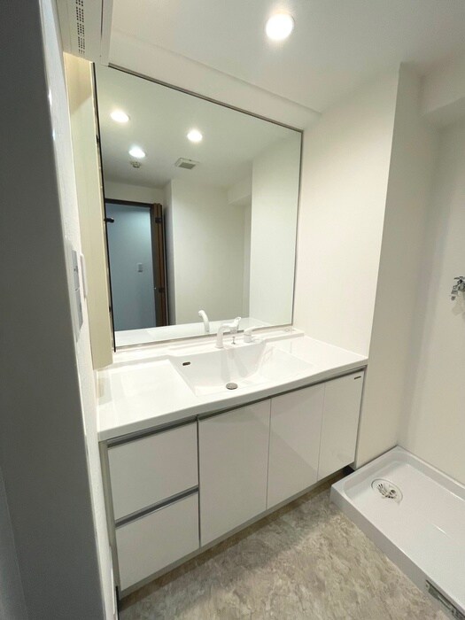 物件内観写真11　(洗面)