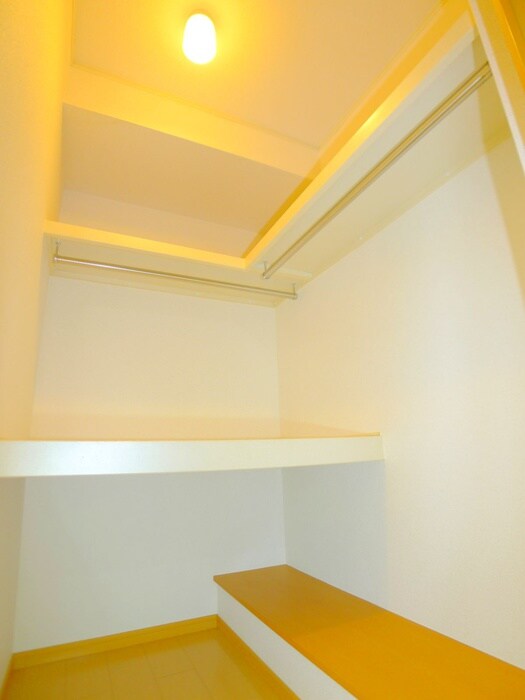 物件内観写真19　(収納)