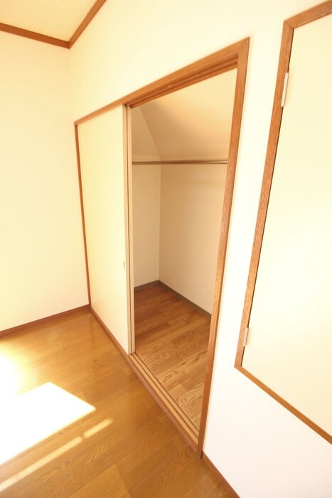 物件内観写真11　(収納)