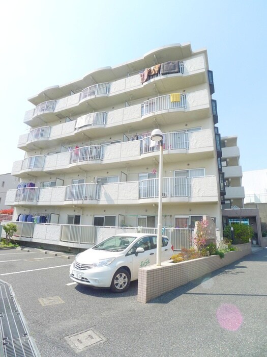 物件外観写真4　(駐車場)