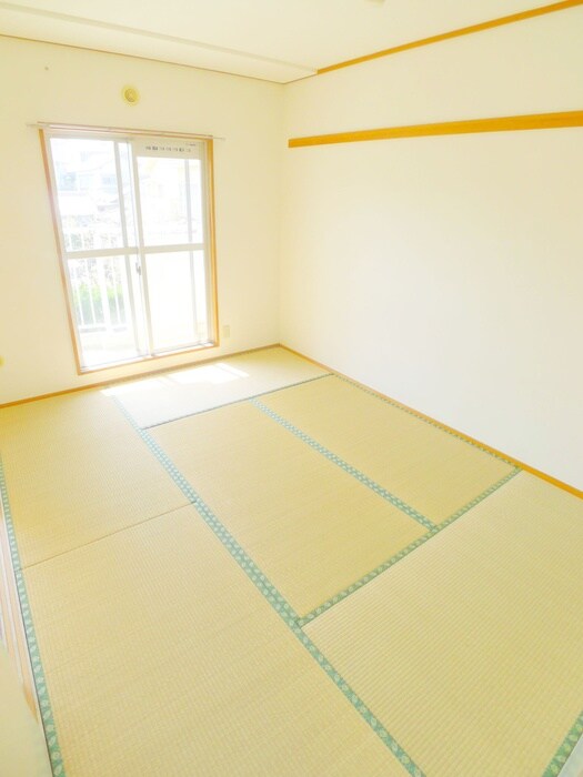 物件内観写真10　(室内からの展望)