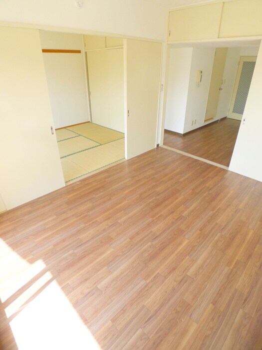 物件内観写真11　(居室)