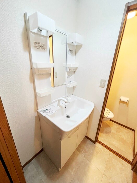 物件内観写真11　(洗面)