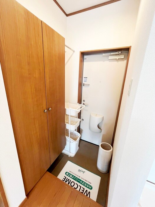 物件内観写真14　(玄関)