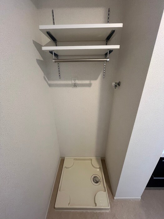 物件内観写真15　(洗濯機置場)