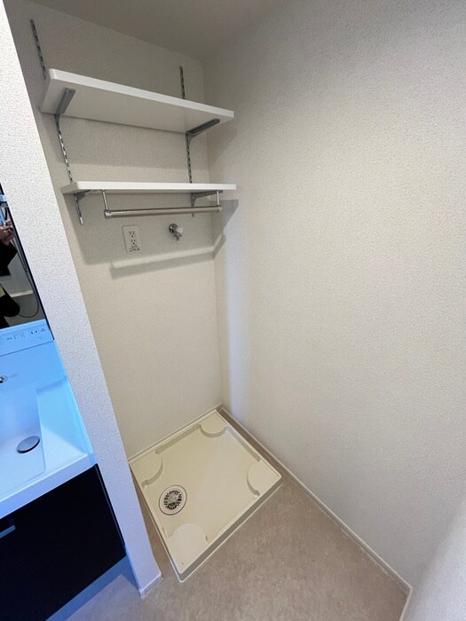 物件内観写真15　(洗濯機置場)