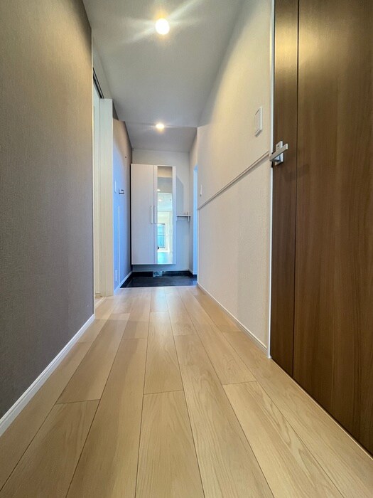 物件内観写真18　(廊下)