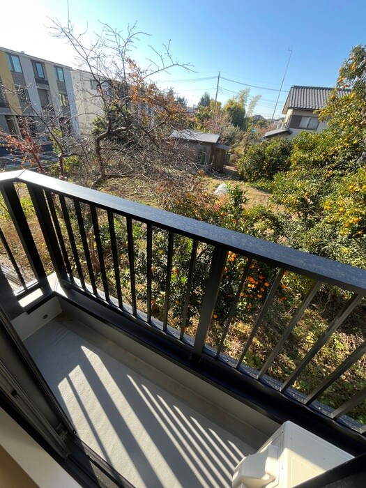 物件内観写真22　(室内からの展望)