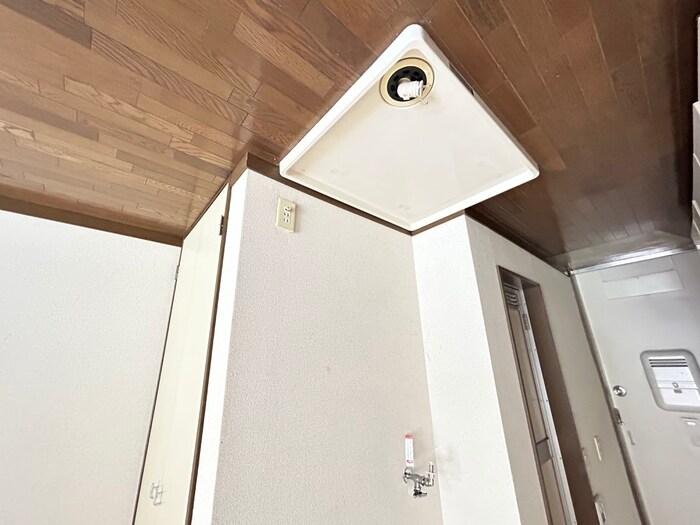 物件内観写真17　(洗濯機置場)