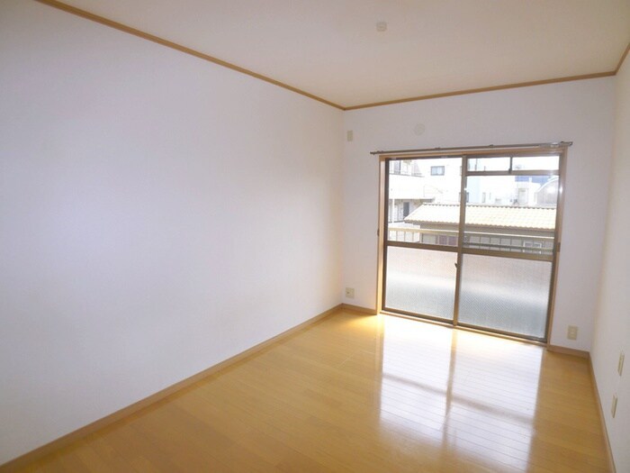 物件内観写真6　(居室)