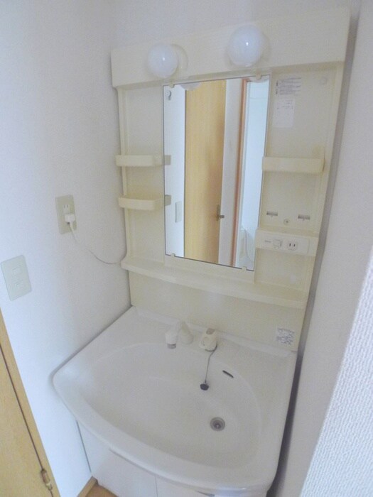 物件内観写真10　(洗面)