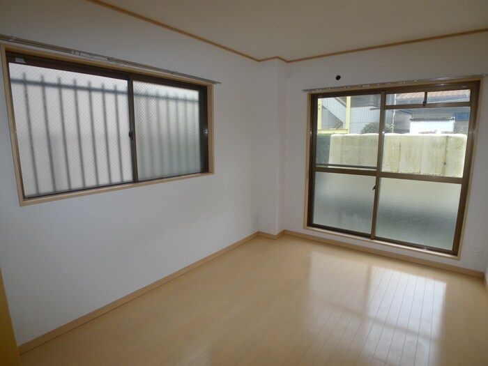 物件内観写真15　(居室)