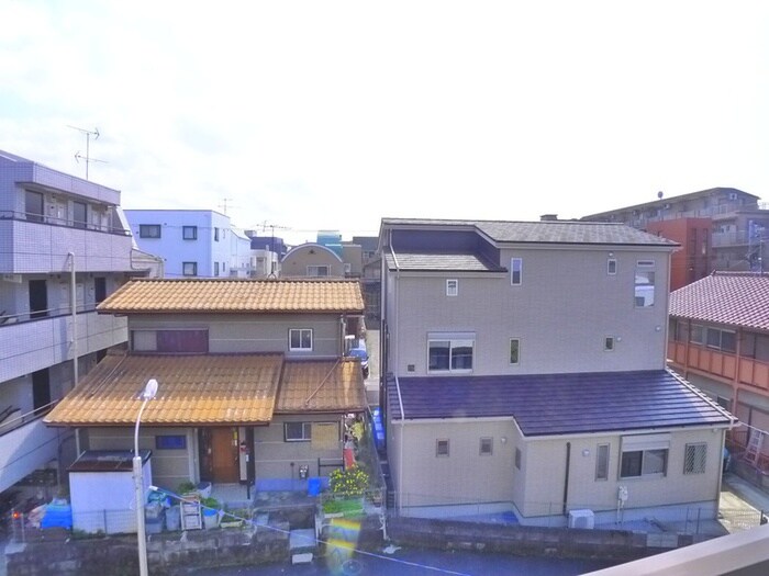 物件内観写真17　(室内からの展望)