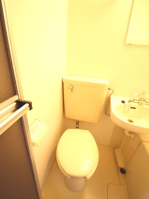 物件内観写真12　(トイレ)