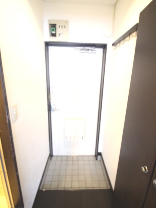 物件内観写真15　(玄関)