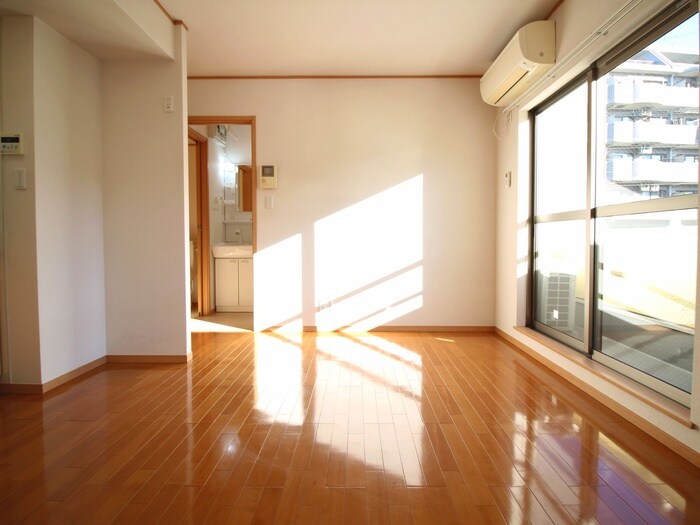 物件内観写真8　(居室)