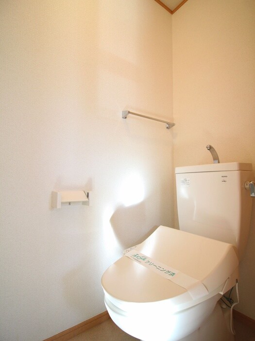 物件内観写真14　(トイレ)