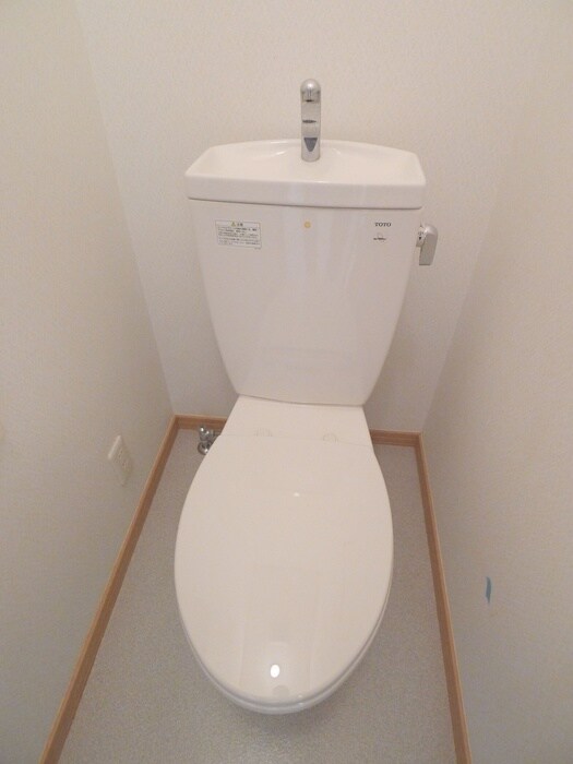 物件内観写真16　(トイレ)