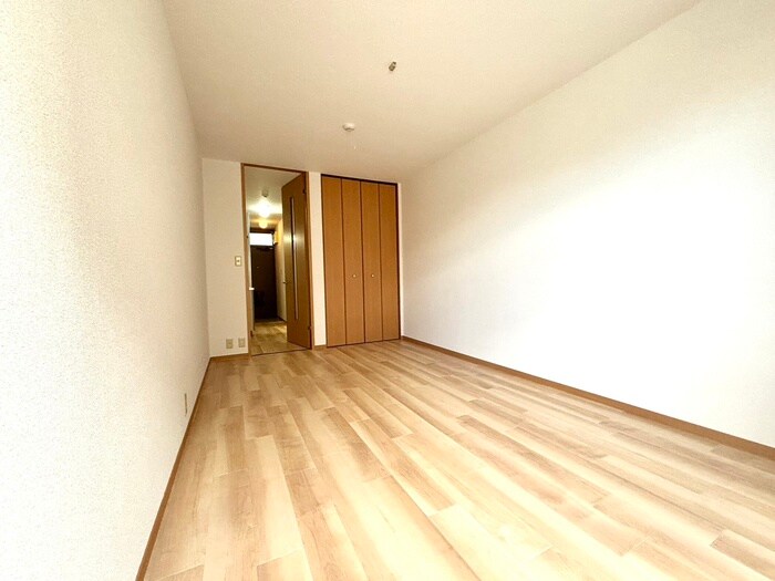 物件内観写真8　(居室)