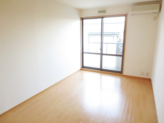 物件内観写真12　(居室)