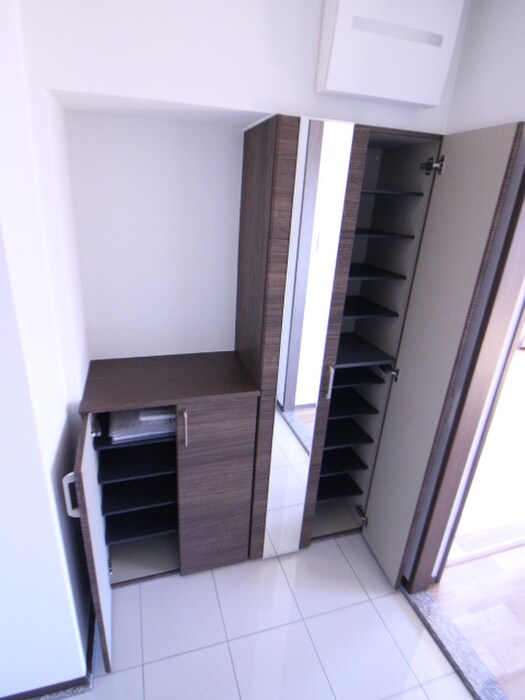 物件内観写真19　(靴箱)