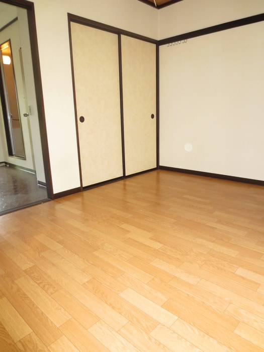 物件内観写真9　(居室)