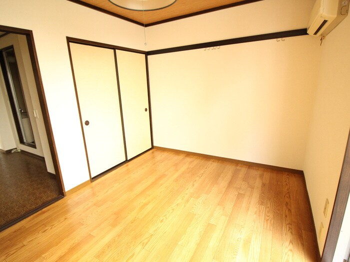 物件内観写真19　(居室)