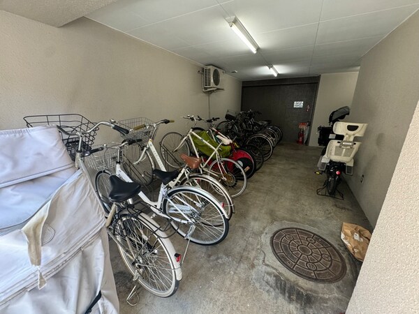 駐輪場