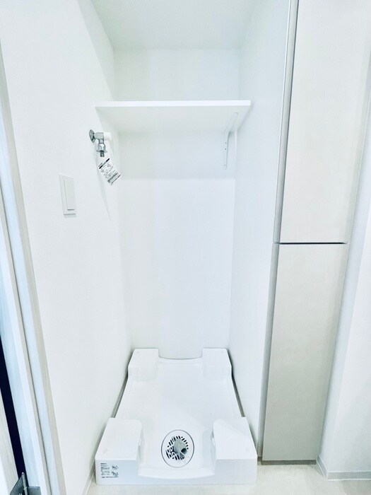 物件内観写真21　(洗濯機置場)