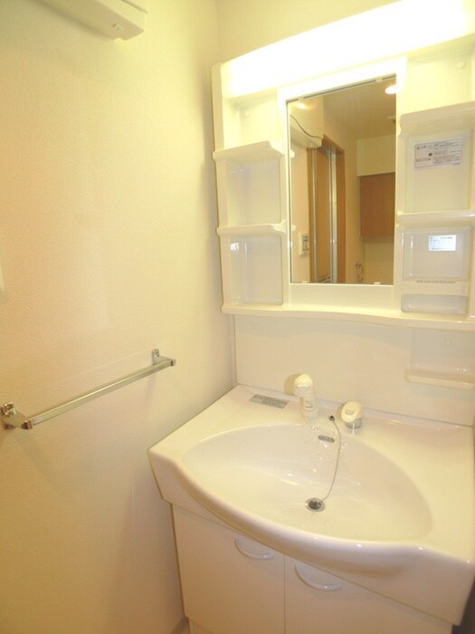 物件内観写真10　(洗面)