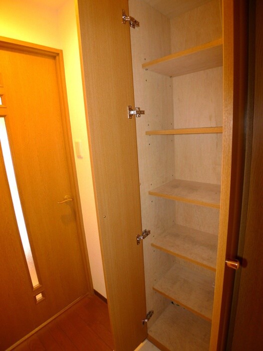 物件内観写真14　(廊下)