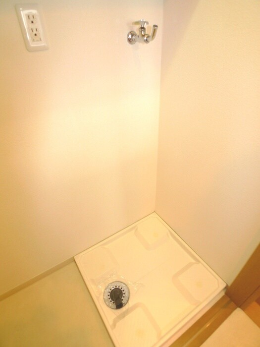 物件内観写真19　(洗濯機置場)