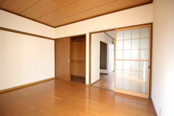 物件内観写真7　(居室)