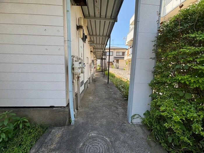 物件外観写真3　(エントランス部分)