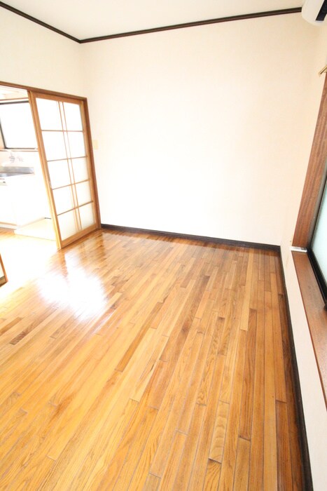 物件内観写真8　(居室)