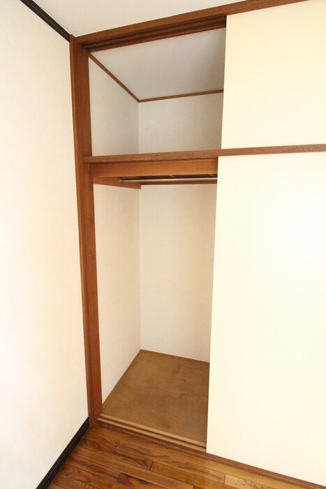 物件内観写真10　(収納)