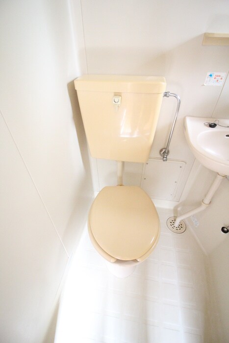 物件内観写真14　(トイレ)