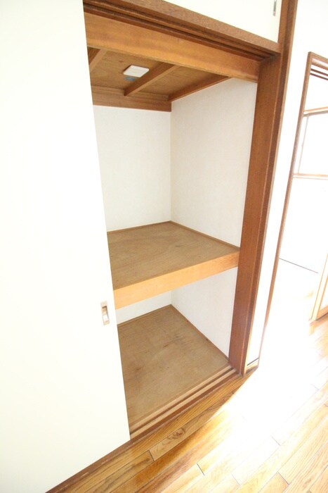物件内観写真18　(収納)