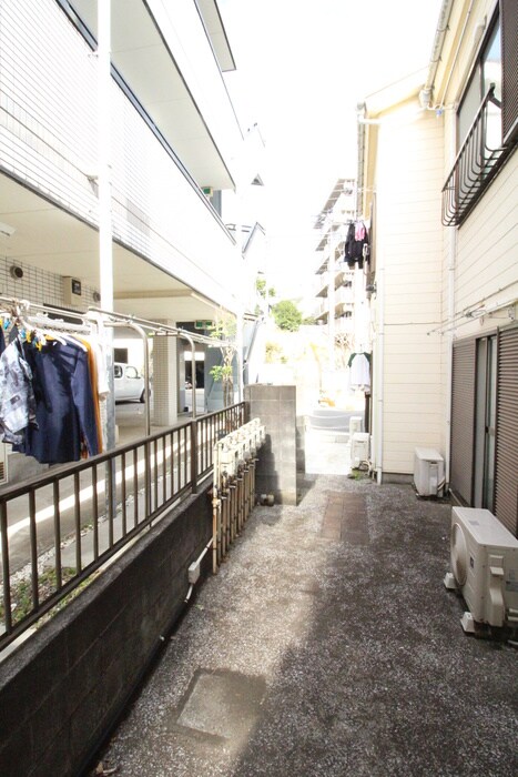 物件内観写真20　(室内からの展望)